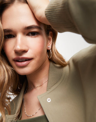 Ser Indomable Silver - Hoop earrings with white topaz - Boutique Bella BellaUno de 50 - Earrings