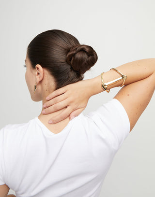 Ser Majestuosa Gold - Cuff bracelet with Manta Ray structure - Boutique Bella BellaUno de 50 - Bracelet