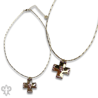 Shiny square cross necklace with Austrian crystals - Boutique Bella BellaNecklaces