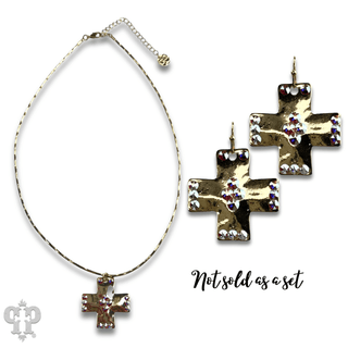 Shiny square cross necklace with Austrian crystals - Boutique Bella BellaNecklaces