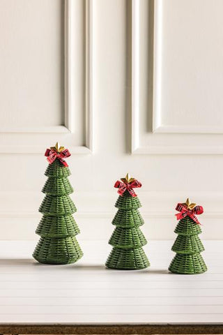 Small Wicker Resin Tree Sitter - Boutique Bella BellaChristmas Tree