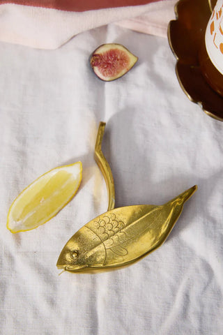 Stevie Fish Citrus Juicer - Boutique Bella Bellacitrus juicer
