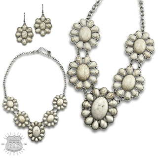 Stone flower necklace set, last call - Boutique Bella BellaJewelry Set