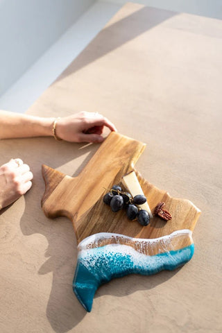 Texas Acacia Cheese Board - Boutique Bella BellaServing Tray
