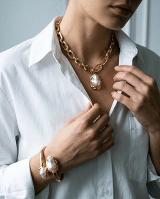 The Baroque Pearl Set — Chunky Chain Necklace & Open Cuff - Boutique Bella BellaJewelry Set