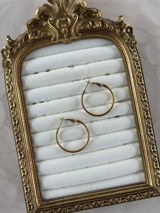 ✨The Blaire Medium Hoops- Gold✨ - Boutique Bella Bella