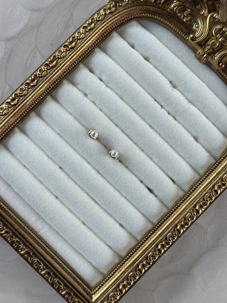 ✨The Luna Pearl Studs✨ - Boutique Bella Bella