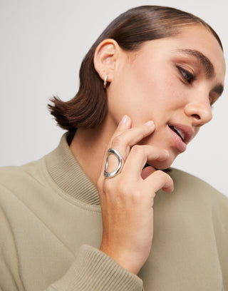 The One - Ring with Large Central Oval - Boutique Bella BellaUno De 50 - Ring