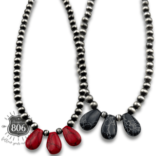 Three stone teardrop necklace - Boutique Bella BellaNecklaces