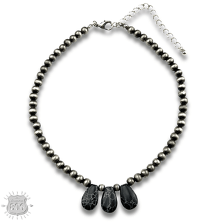 Three stone teardrop necklace - Boutique Bella BellaNecklaces