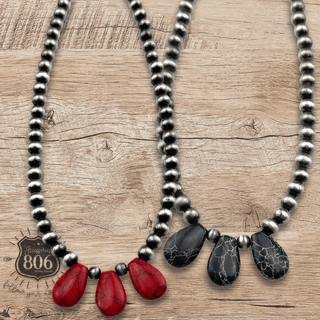 Three stone teardrop necklace - Boutique Bella BellaNecklaces