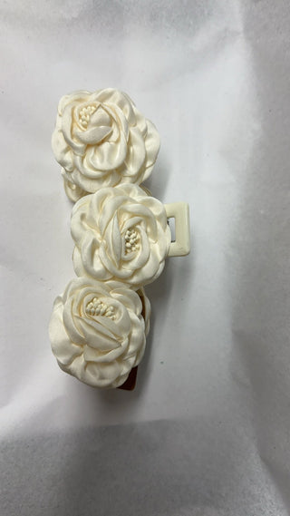 Tripple Rose Hair Clip - Boutique Bella Bellahair clip