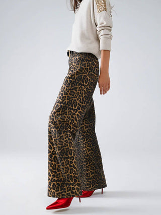 Urban Leisure Leopard print Straight - leg jeans - Boutique Bella BellaPANTS