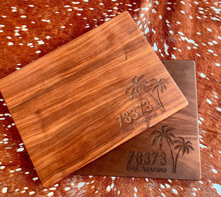 Walnut Wood Engraved 78373 - Boutique Bella Bellacutting board